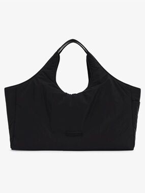 Thirty years day bag in black 🖤